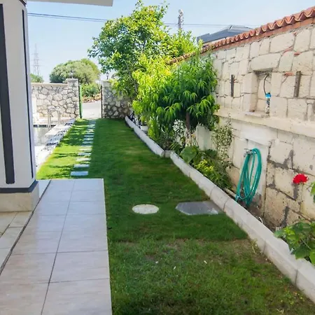 Villa Mustakil Havuzlu *